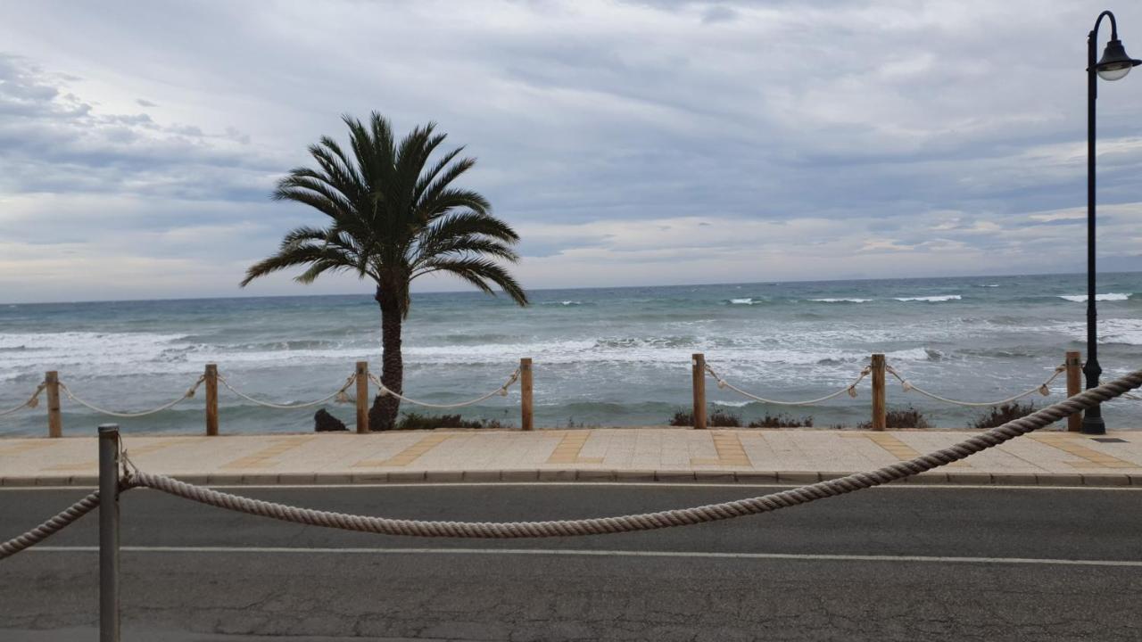 Apartamento En Primera Linea De Mar. مرسية المظهر الخارجي الصورة